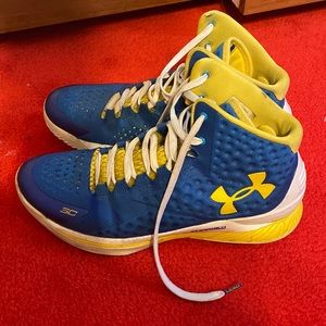 Curry 1 size 13